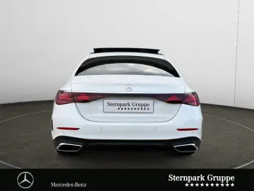 MERCEDES-BENZ E 220 d AMG Distro Pano Night SUPER 36…