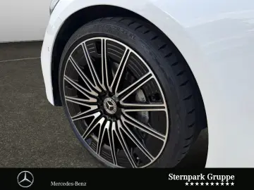 MERCEDES-BENZ E 220 d AMG Distro Pano Night SUPER 36…