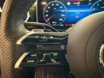 MERCEDES-BENZ CLE 200 Coupé AMG PANO MEMORY HuD 360 …