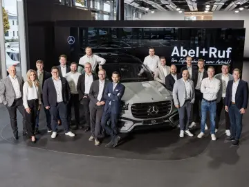 MERCEDES-BENZ EQV 300 Lang AVANTGARDE Panorama MULTI…