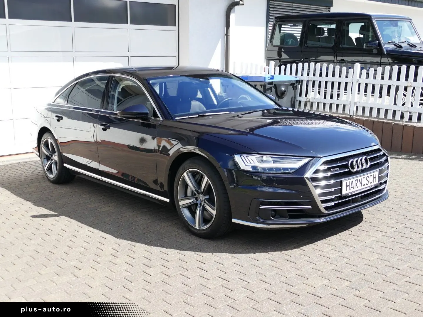 AUDI A8 L 60 TFSI 4.0 V8 quattro   Standhzg TV Matrix