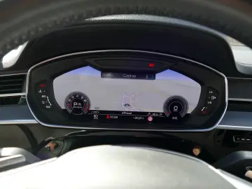 AUDI A8 L 60 TFSI 4.0 V8 quattro   Standhzg TV Matrix