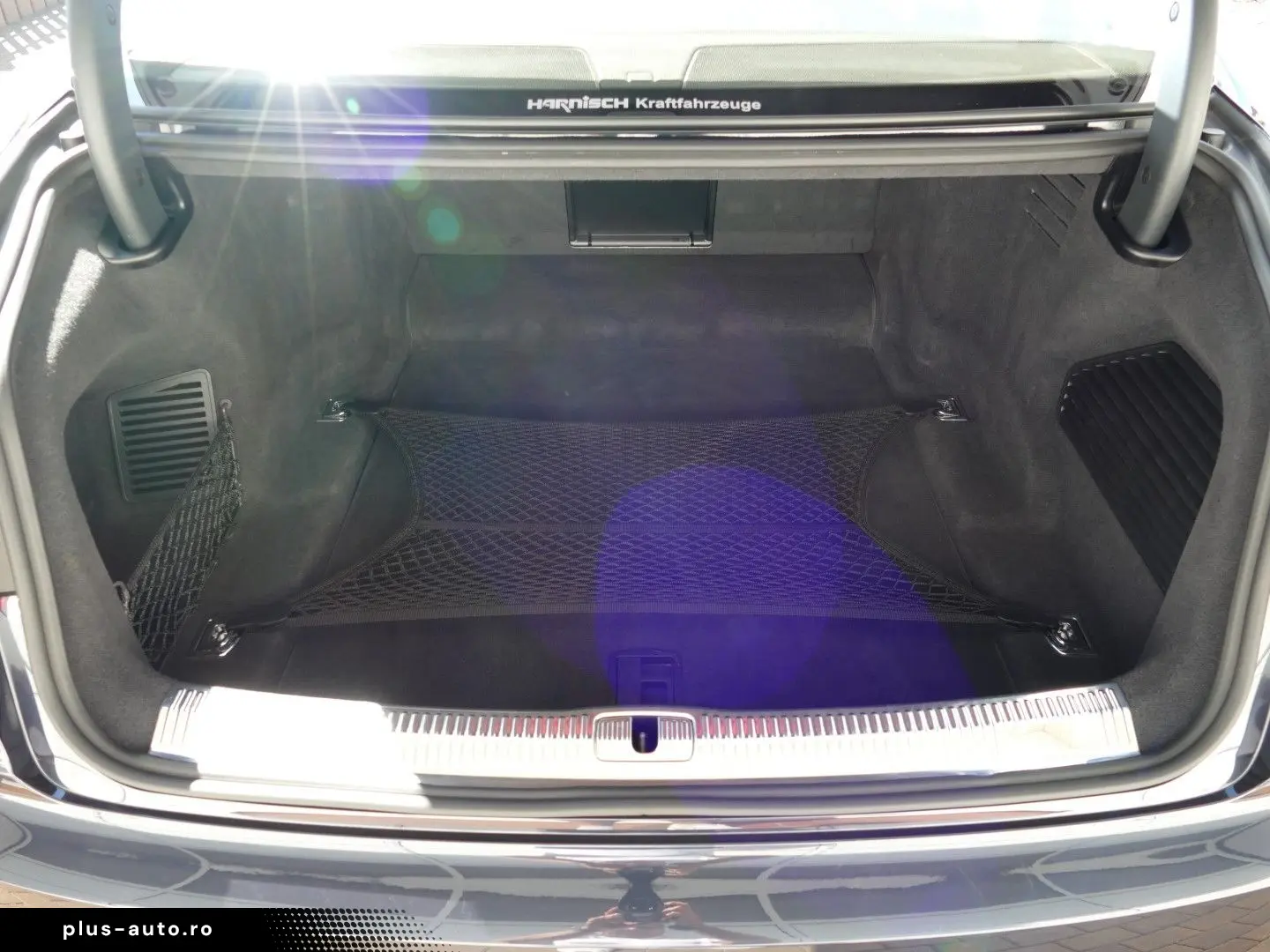 AUDI A8 L 60 TFSI 4.0 V8 quattro   Standhzg TV Matrix