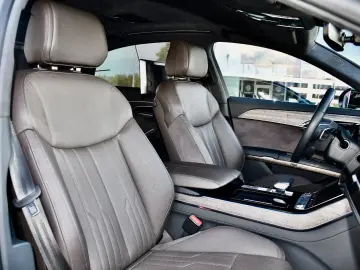 AUDI A8 50 TDI Lang 3xTV B&O Nachtsicht Massage TV