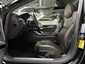 AUDI A8 60 TDI qu Sporpaket Pano HuD B&O StHzg