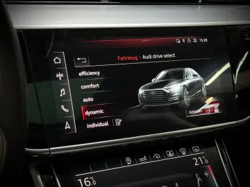 AUDI A8 60 TDI qu Sporpaket Pano HuD B&O StHzg