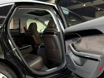 AUDI A8 60 TDI qu Sporpaket Pano HuD B&O StHzg