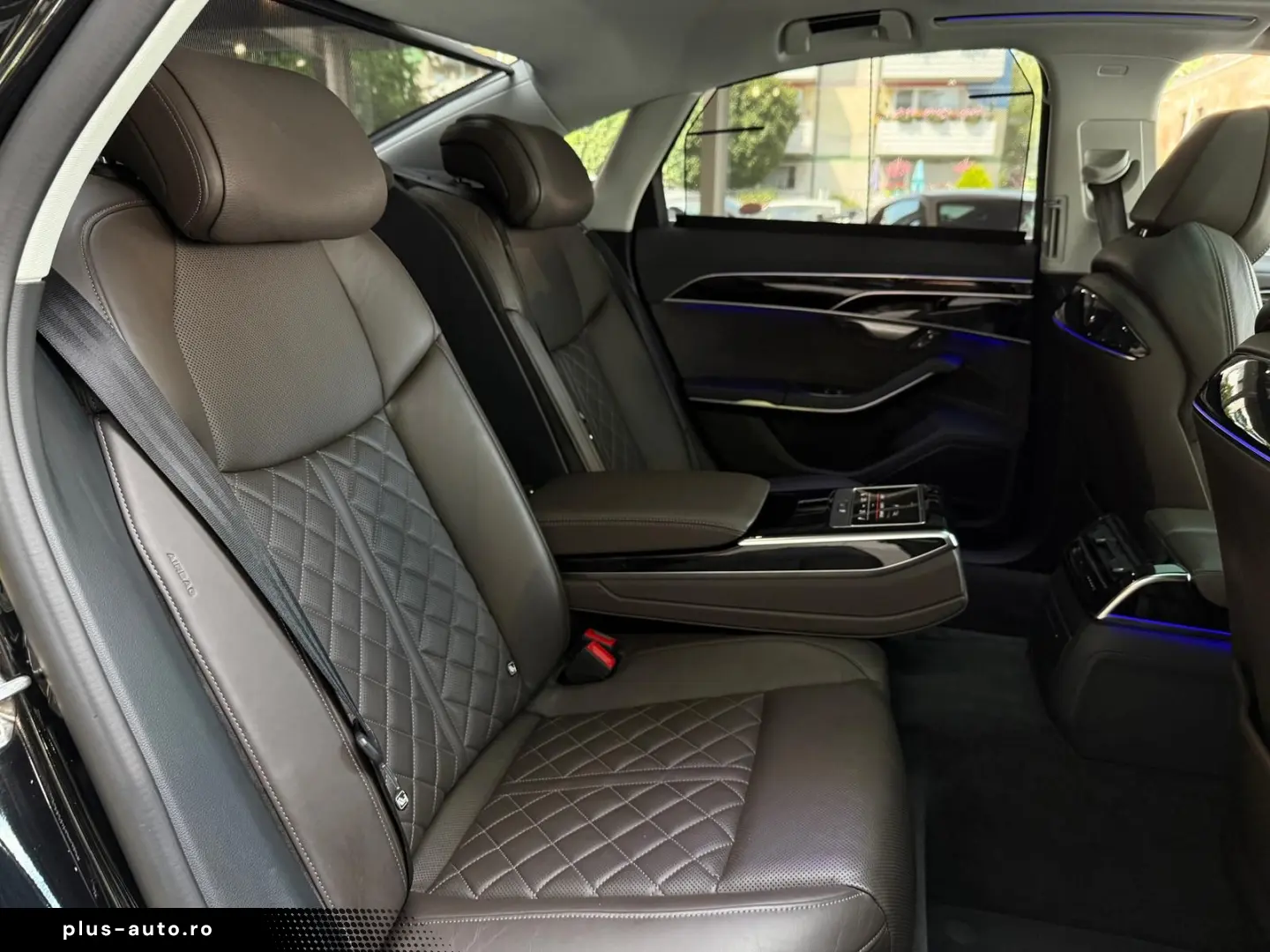 AUDI A8 60 TDI qu Sporpaket Pano HuD B&O StHzg