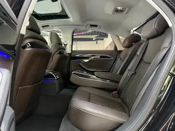 AUDI A8 60 TDI qu Sporpaket Pano HuD B&O StHzg