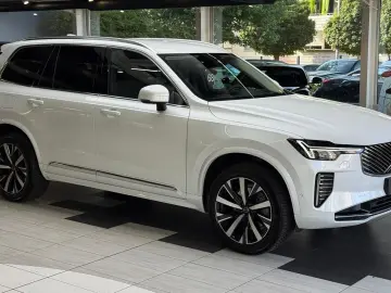 VOLVO XC90 Plus Bright AWD 7-Sitz 360  Head-Up H&K ACC