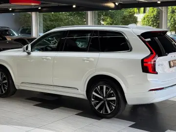 VOLVO XC90 Plus Bright AWD 7-Sitz 360  Head-Up H&K ACC
