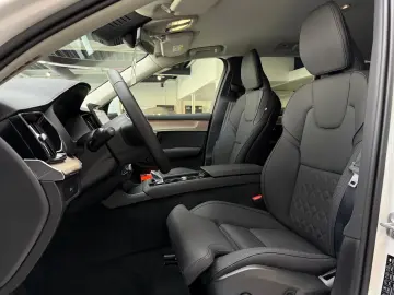 VOLVO XC90 Plus Bright AWD 7-Sitz 360  Head-Up H&K ACC