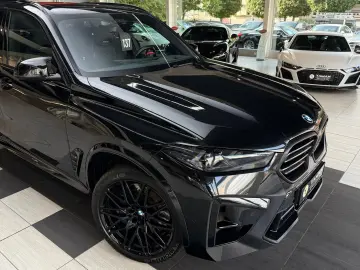 BMW X5 M Competition Pano-Sky Massage Driver´s B&W