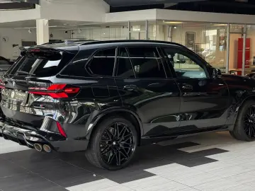 BMW X5 M Competition Pano-Sky Massage Driver´s B&W