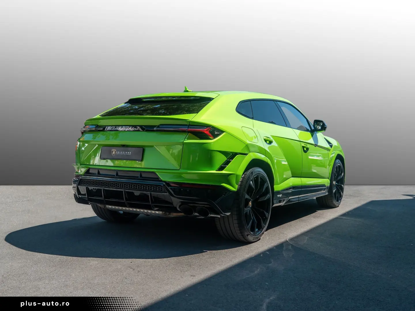 LAMBORGHINI Urus S MY23 Verde Mantis Pano B&O Big Carbon Int
