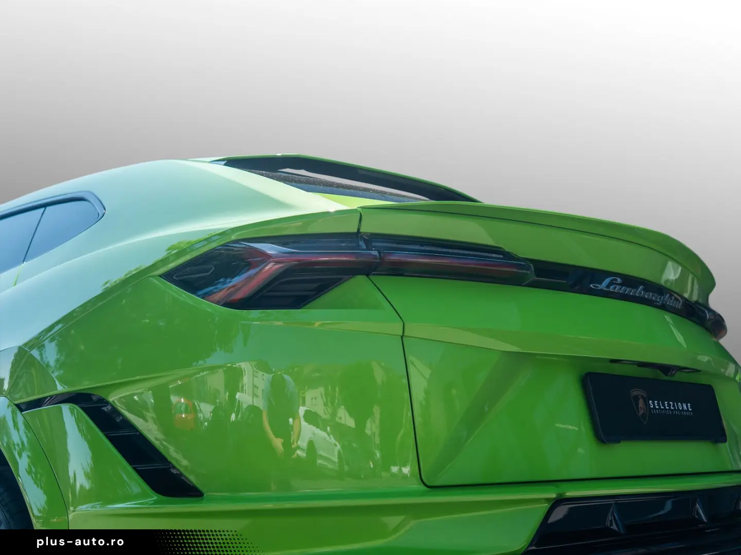 LAMBORGHINI Urus S MY23 Verde Mantis Pano B&O Big Carbon Int