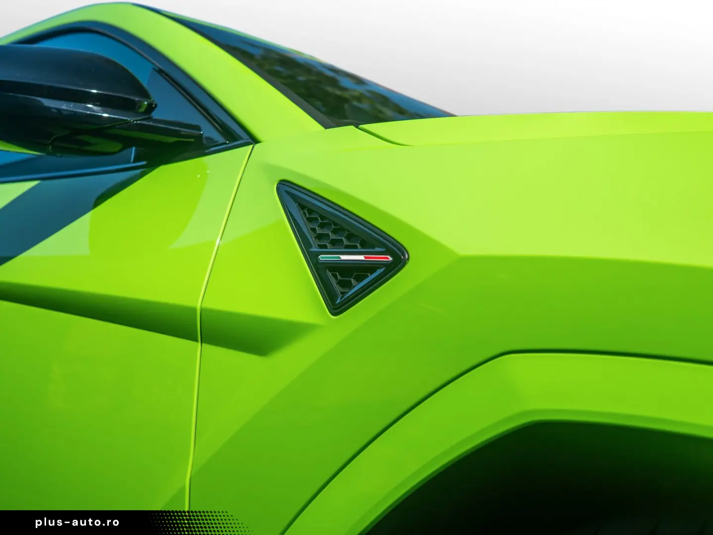 LAMBORGHINI Urus S MY23 Verde Mantis Pano B&O Big Carbon Int