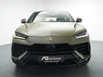 LAMBORGHINI Urus Performante  Carbon Akrapovic Alcantara B&O
