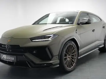 LAMBORGHINI Urus Performante  Carbon Akrapovic Alcantara B&O