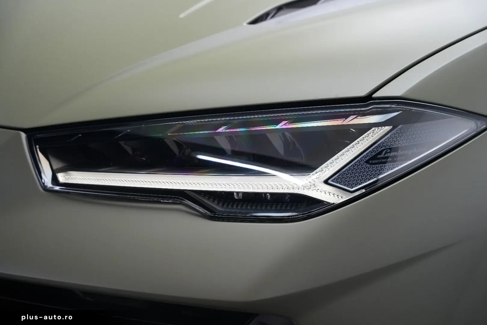 LAMBORGHINI Urus Performante  Carbon Akrapovic Alcantara B&O