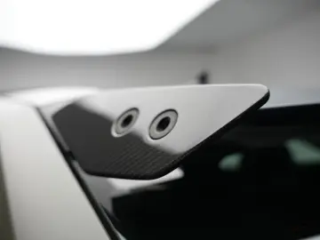 LAMBORGHINI Urus Performante  Carbon Akrapovic Alcantara B&O
