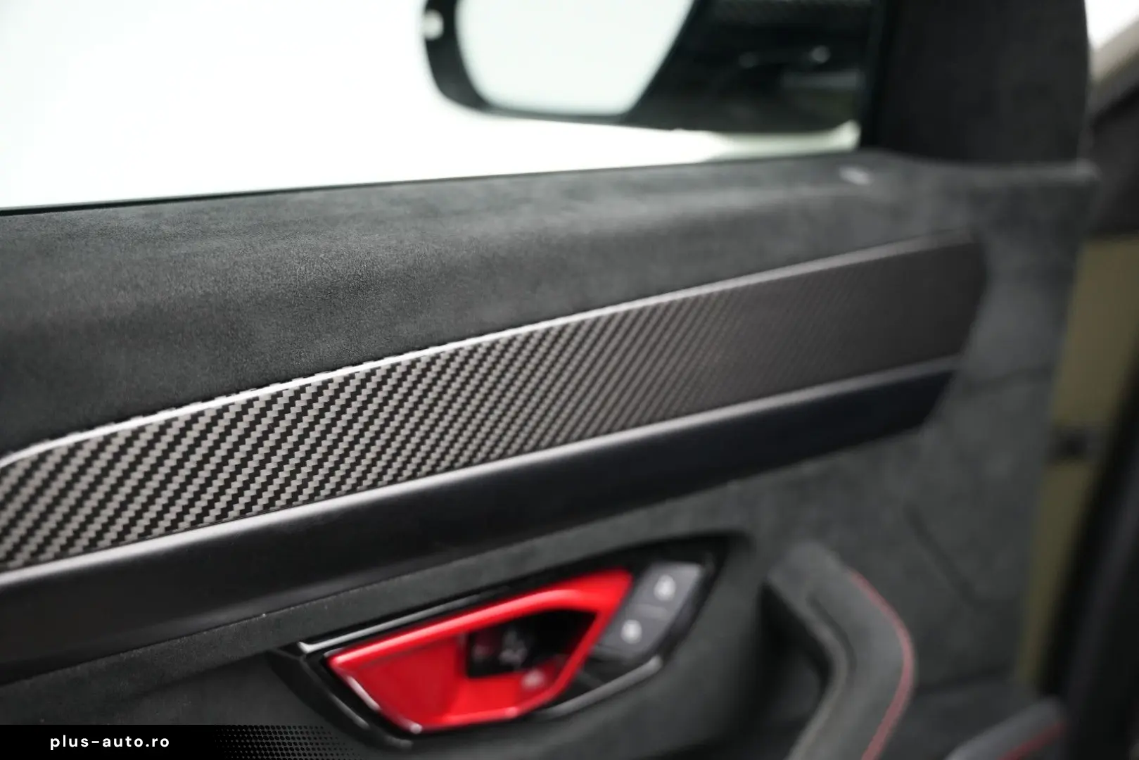 LAMBORGHINI Urus Performante  Carbon Akrapovic Alcantara B&O