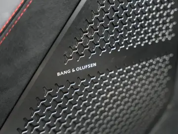 LAMBORGHINI Urus Performante  Carbon Akrapovic Alcantara B&O