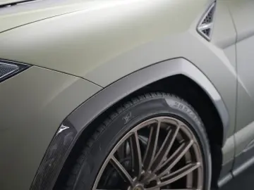 LAMBORGHINI Urus Performante  Carbon Akrapovic Alcantara B&O
