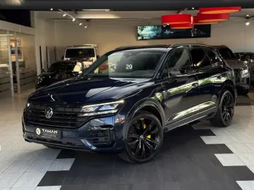 VW Touareg R-Line 4M Pano HuD StHzg AHK 360 Massage