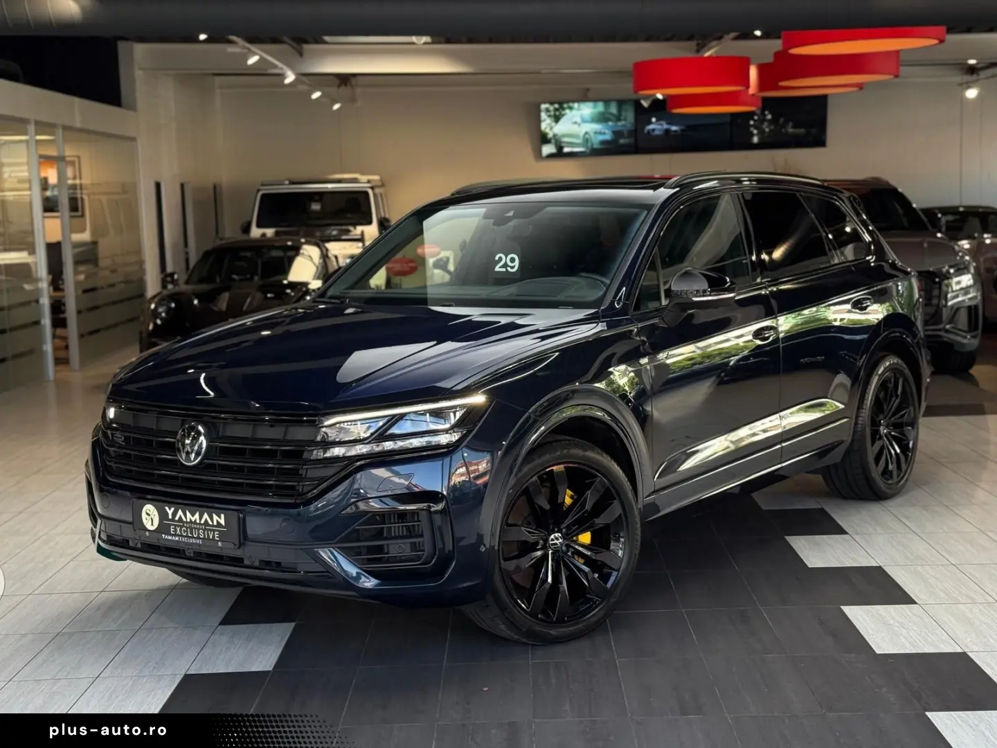 VW Touareg R-Line 4M Pano HuD StHzg AHK 360 Massage