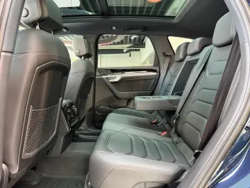 VW Touareg R-Line 4M Pano HuD StHzg AHK 360 Massage