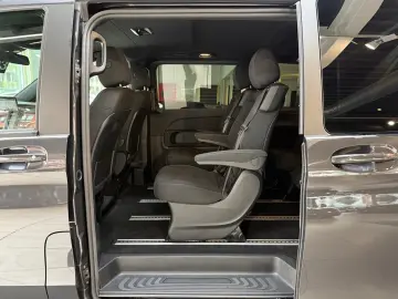MERCEDES-BENZ V 300 d EDITION lang MBUX StHzg Distro…