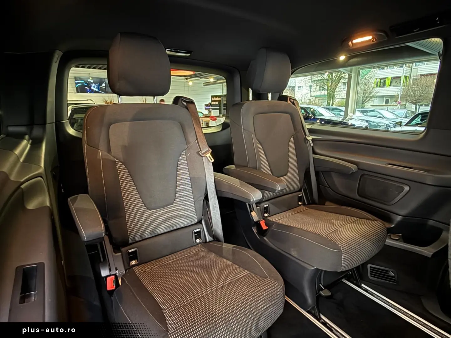 MERCEDES-BENZ V 300 d EDITION lang MBUX StHzg Distro&hellip;