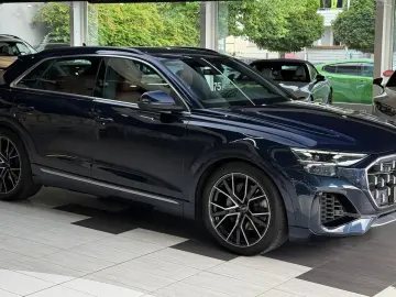 AUDI Q8 55 TFSI Qu ACC 360  Keyl Luftf. Facelift