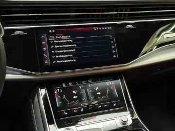 AUDI Q8 55 TFSI Qu ACC 360  Keyl Luftf. Facelift