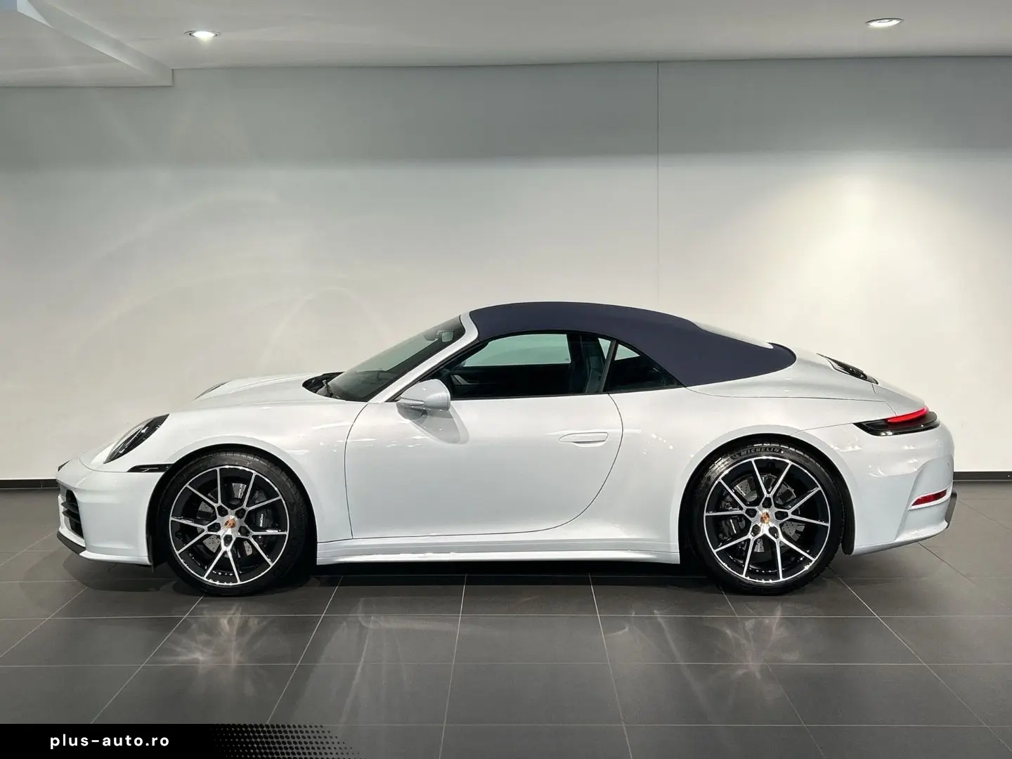 PORSCHE 992 911 Carrera Cabrio Sportabgas BOSE