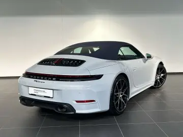 PORSCHE 992 911 Carrera Cabrio Sportabgas BOSE