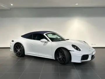 PORSCHE 992 911 Carrera Cabrio Sportabgas BOSE