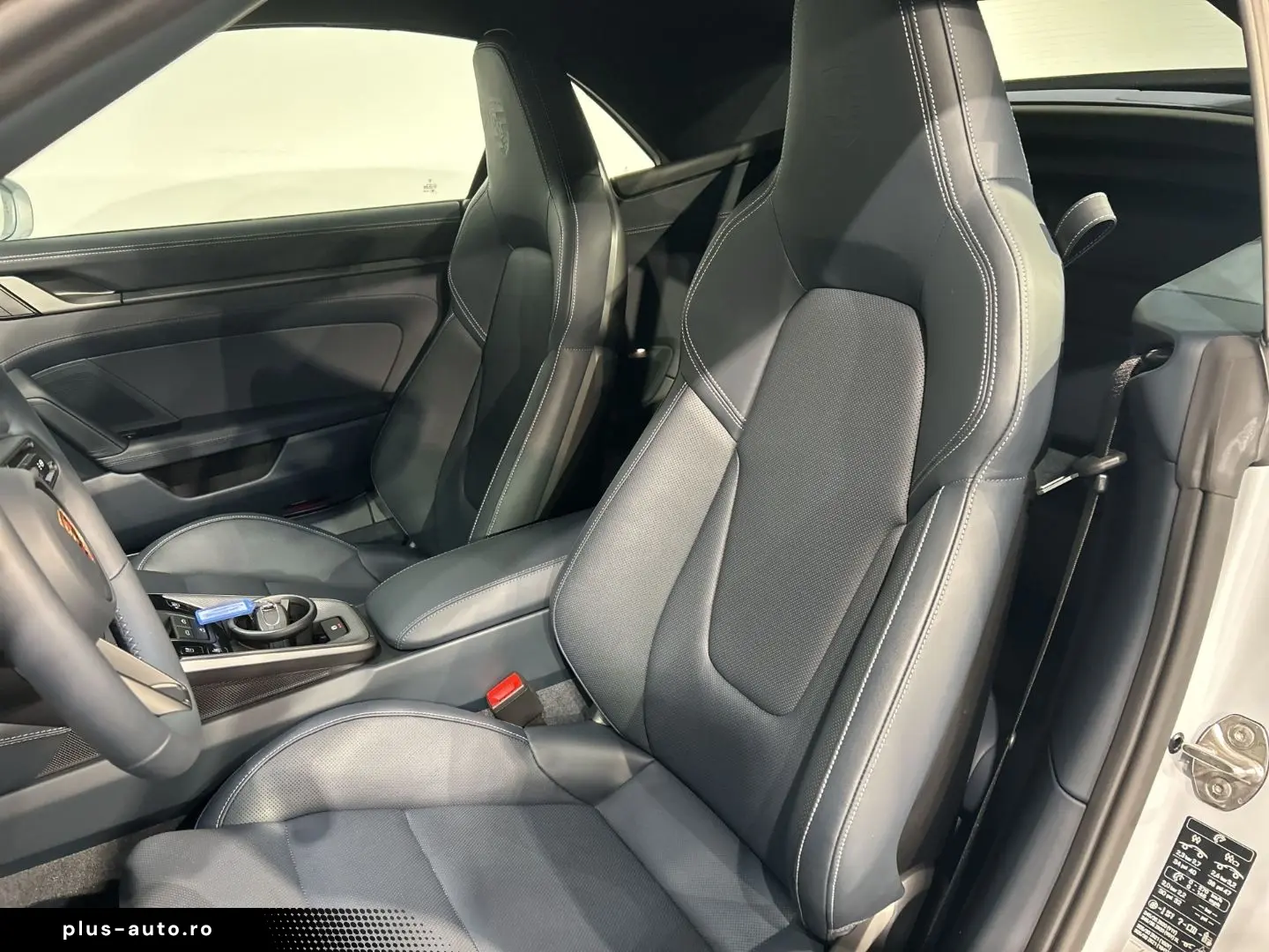 PORSCHE 992 911 Carrera Cabrio Sportabgas BOSE