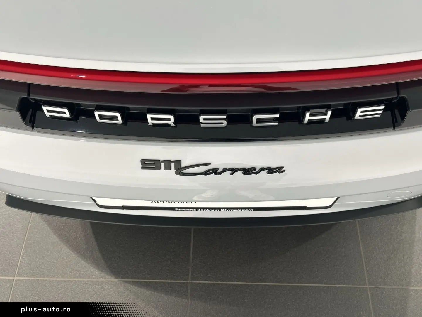 PORSCHE 992 911 Carrera Cabrio Sportabgas BOSE