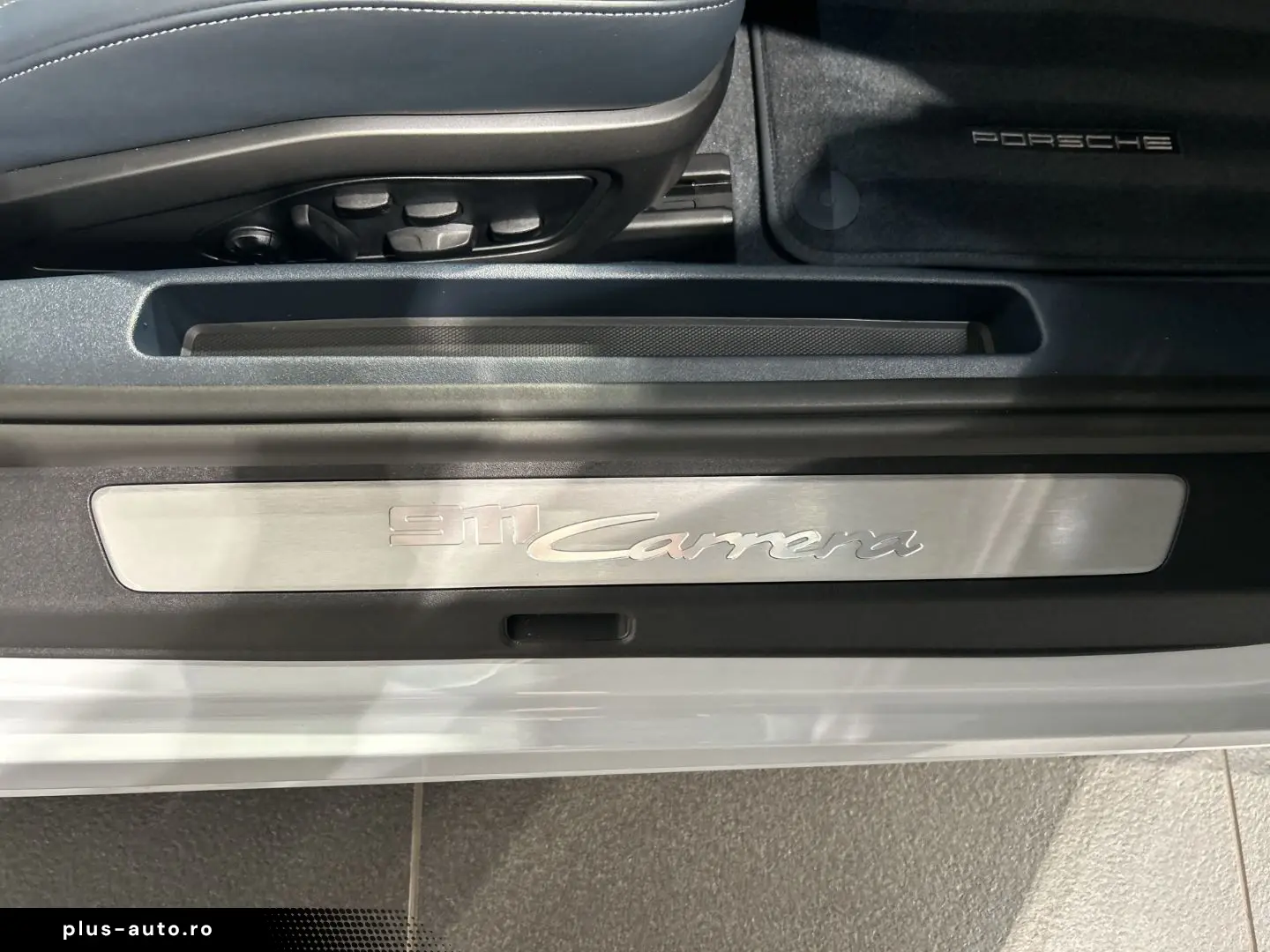PORSCHE 992 911 Carrera Cabrio Sportabgas BOSE