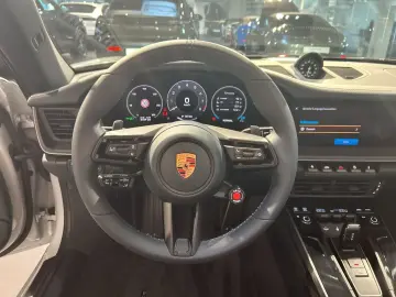 PORSCHE 992 911 Carrera Cabrio Sportabgas BOSE