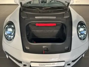 PORSCHE 992 911 Carrera Cabrio Sportabgas BOSE