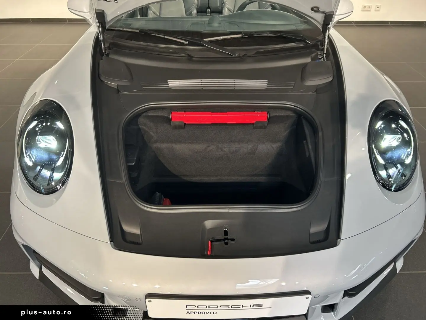 PORSCHE 992 911 Carrera Cabrio Sportabgas BOSE