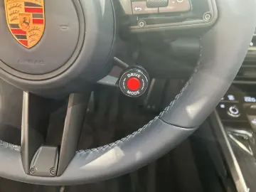 PORSCHE 992 911 Carrera Cabrio Sportabgas BOSE