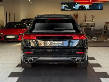 AUDI SQ8 4.0 TFSI Q competition plus Pano HuD B&O 23