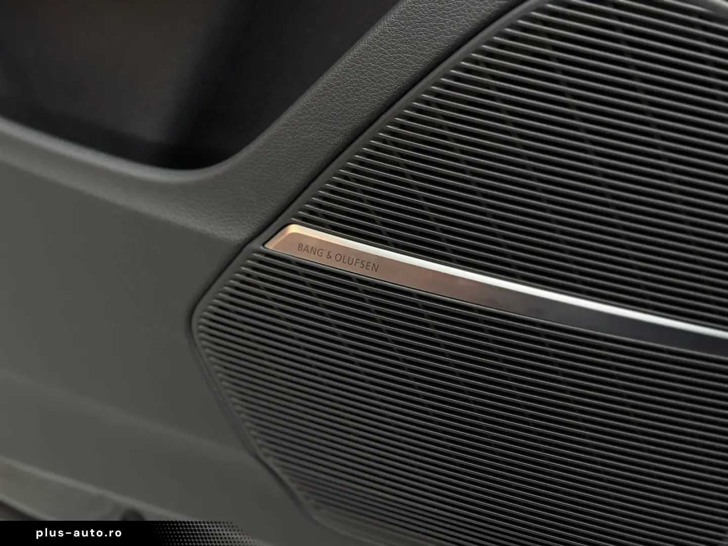 AUDI SQ8 4.0 TFSI Q competition plus Pano HuD B&O 23