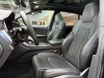 AUDI SQ8 4.0 TFSI Q competition plus Pano HuD B&O 23