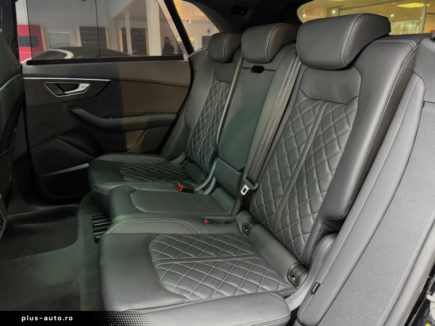 AUDI SQ8 4.0 TFSI Q competition plus Pano HuD B&O 23