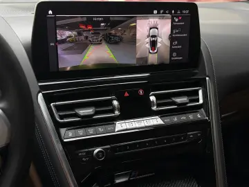 BMW M8 Competition M Carbon B&W Driver´s TV NP206